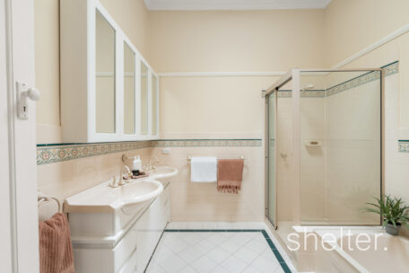 1 Barbara Avenue Glen Iris