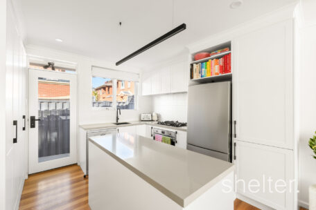 11/6 Creswick Street Glen Iris