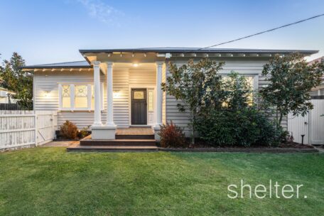 1/2 Station Avenue Glen Iris