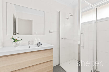 1/28 McComas Grove Burwood
