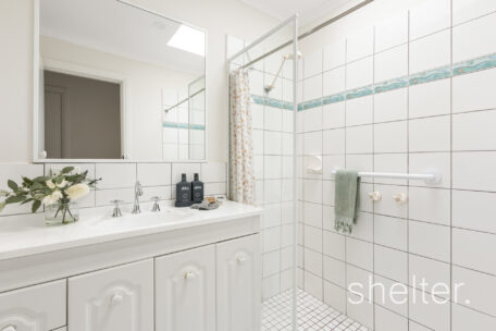 1/5 Queens Parade Glen Iris