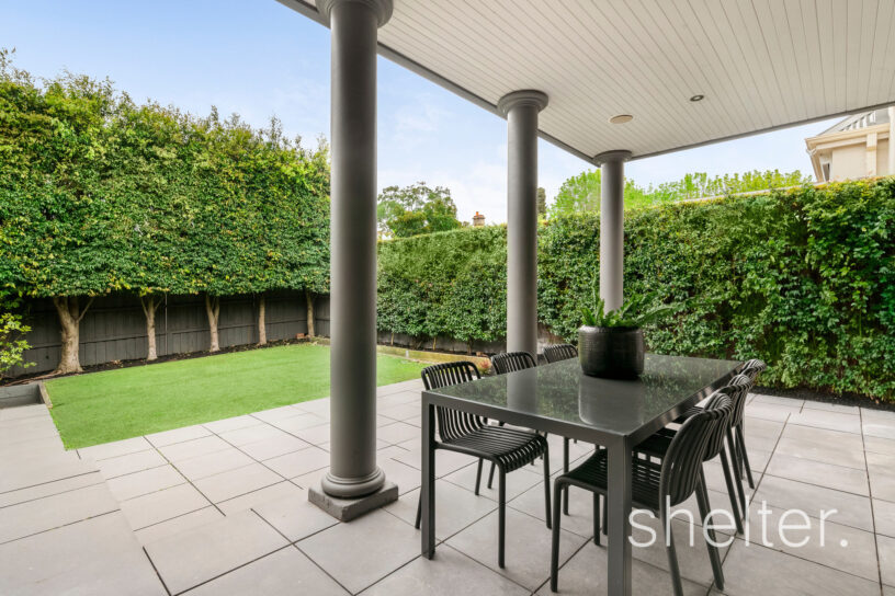 16 Malvern Grove Caulfield North