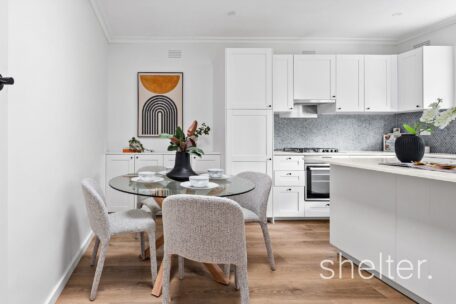 1/8 Lithgow Street Glen Iris