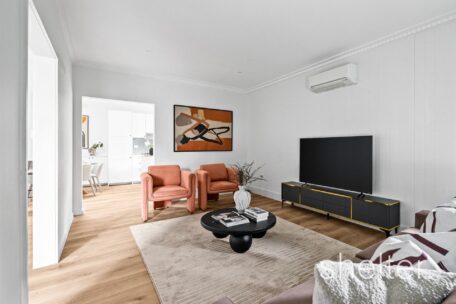 1/8 Lithgow Street Glen Iris