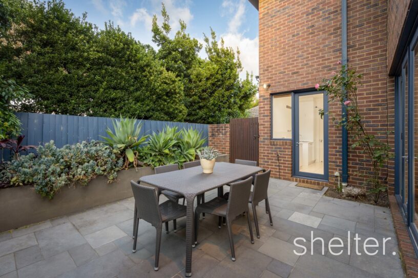 2/12 Duke Street Ashburton