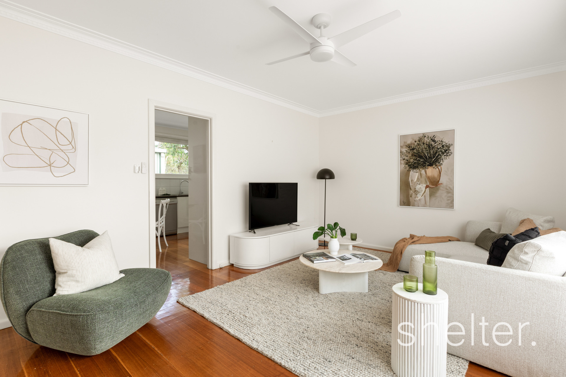 2/18 Yeovil Road Glen Iris