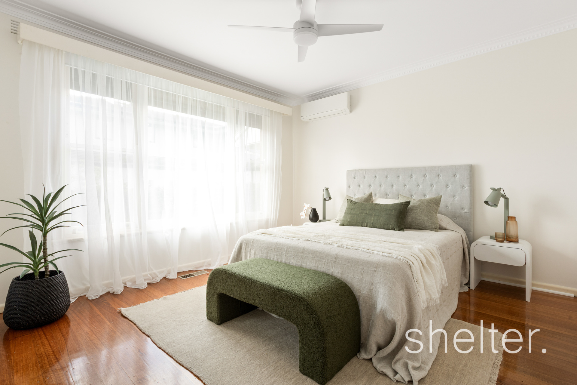 2/18 Yeovil Road Glen Iris