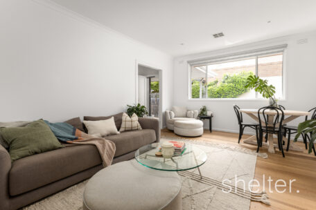 2/23 Gardiner Parade Glen Iris