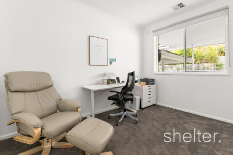 2/23 Gardiner Parade Glen Iris