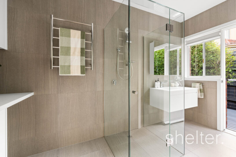 2/23 Gardiner Parade Glen Iris