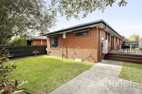 2/3 Leigh Street Mount Waverley