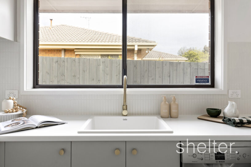 2/3 Leigh Street Mount Waverley