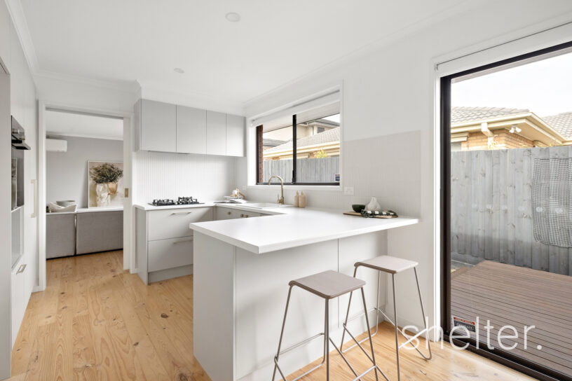 2/3 Leigh Street Mount Waverley