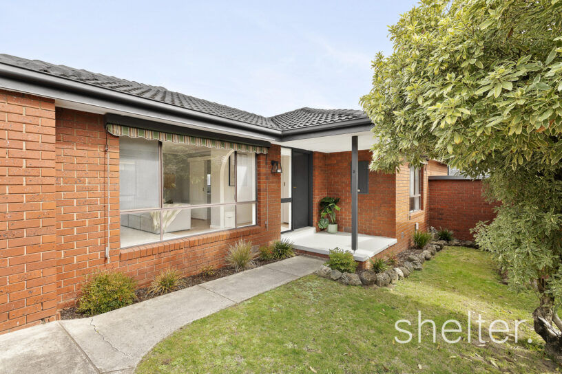 2/3 Leigh Street Mount Waverley