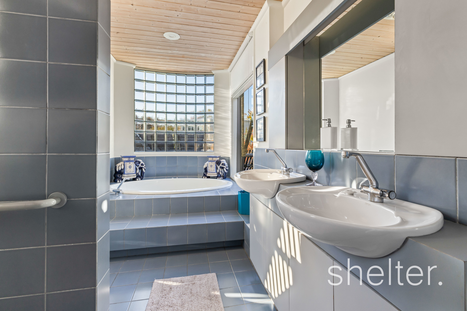 2/38 Great Valley Road Glen Iris