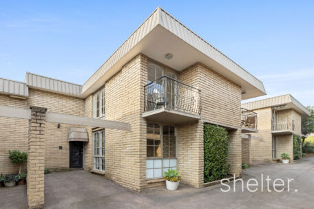 2/40-42 Elphin Grove Hawthorn