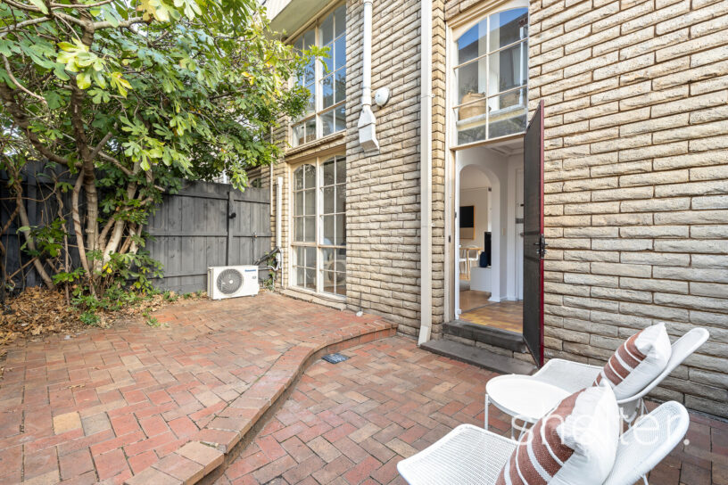 2/40-42 Elphin Grove Hawthorn
