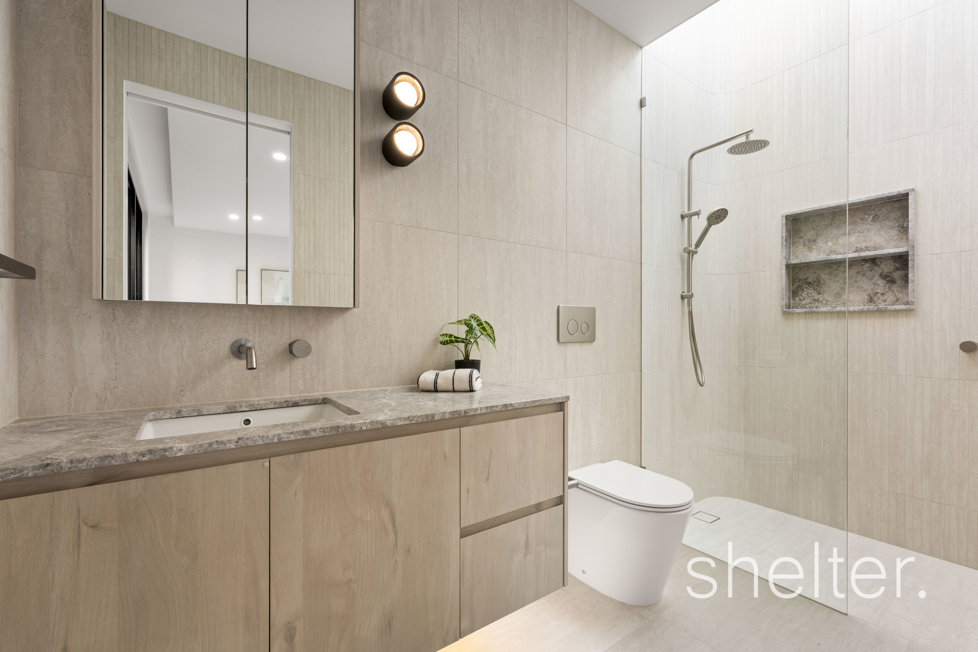 2/6 Hurstmon Street Malvern East