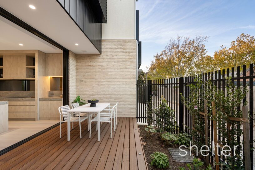 2/6 Hurstmon Street Malvern East