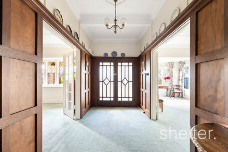 34 Great Valley Road Glen Iris