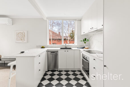 4/20 Mayston Street Hawthorn East