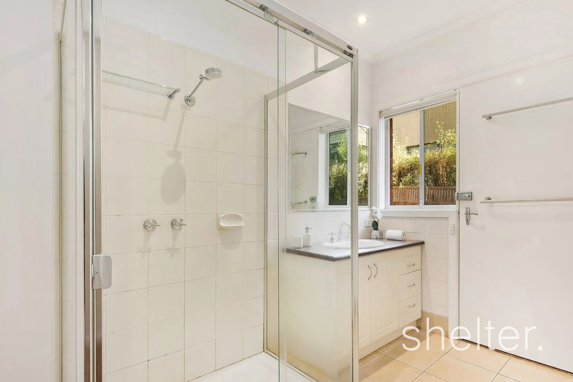 4/23 Gardiner Parade Glen Iris