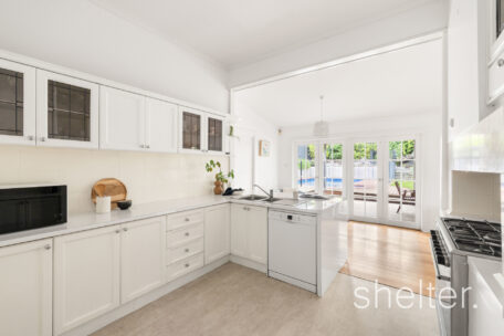 6 Hillside Parade Glen Iris