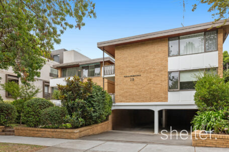 6/12 Woorigoleen Road Toorak
