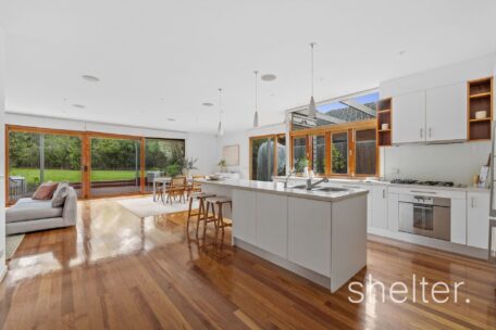 8 Francis Crescent Glen Iris