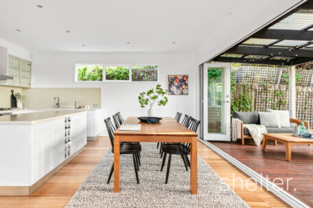 8 Redvers Street Surrey Hills