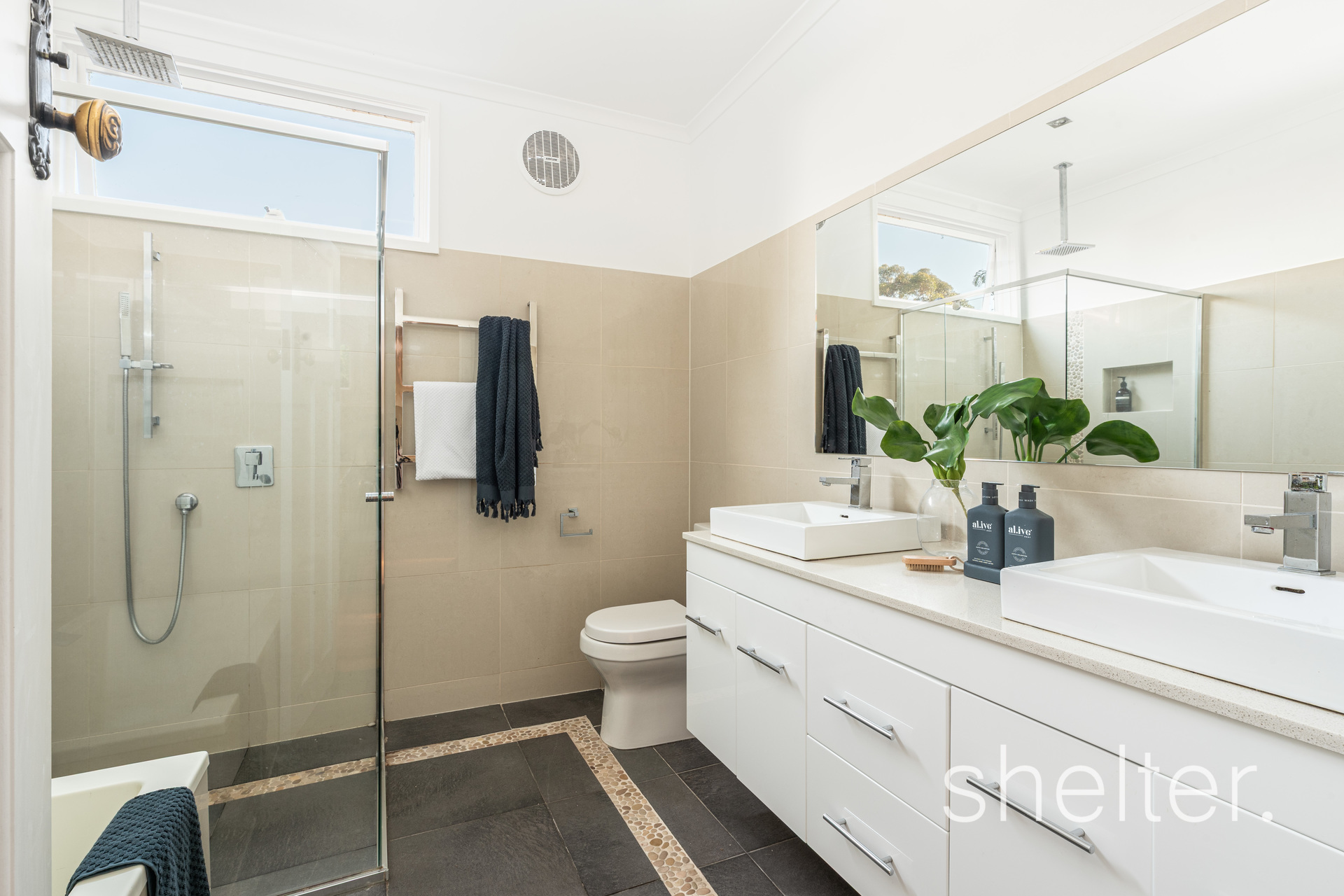 8 Redvers Street Surrey Hills